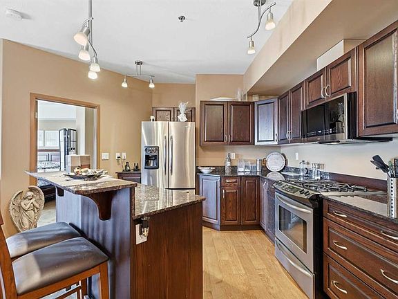4th image of 5040 E 53rd St #310