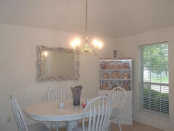 5th image of 112 Forest Park Ln