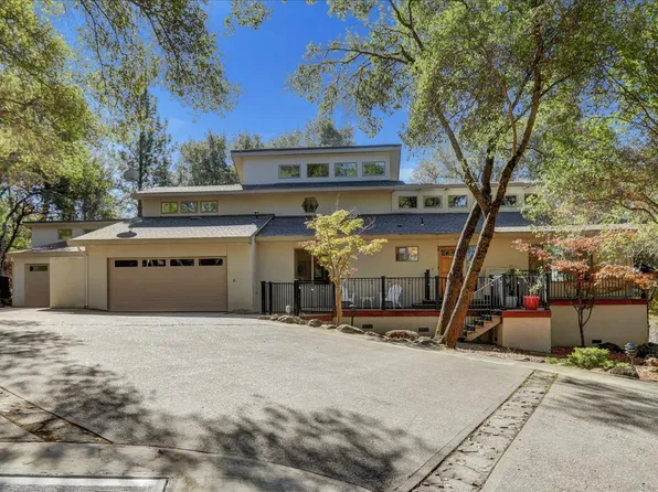 17440 Incense Ct, Penn Valley, CA 95946