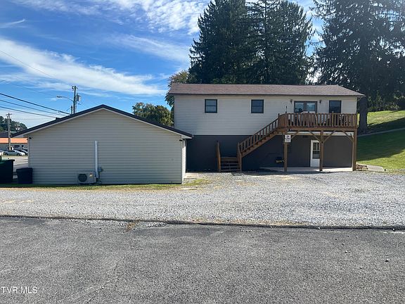 2nd image of 528 W Main St