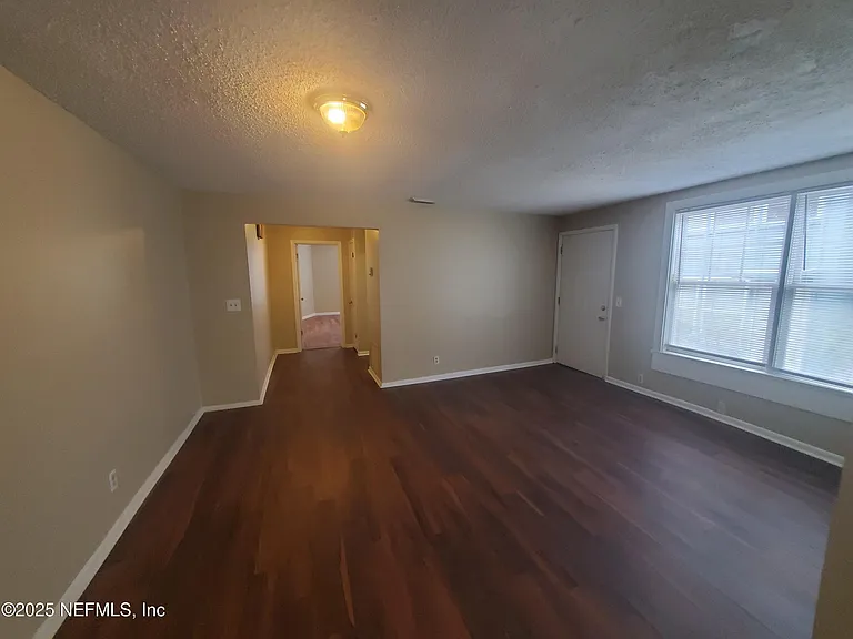 3220 Herschel St #2 — Photo 4