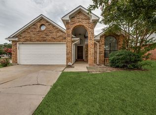 100 White Sands Trl, Irving, TX 75063