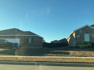 2621 Salado Creek Ln, Red Oak, TX 75154