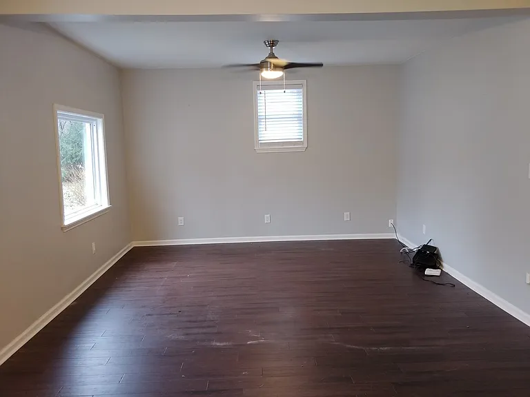 3035 University Rd — Photo 6