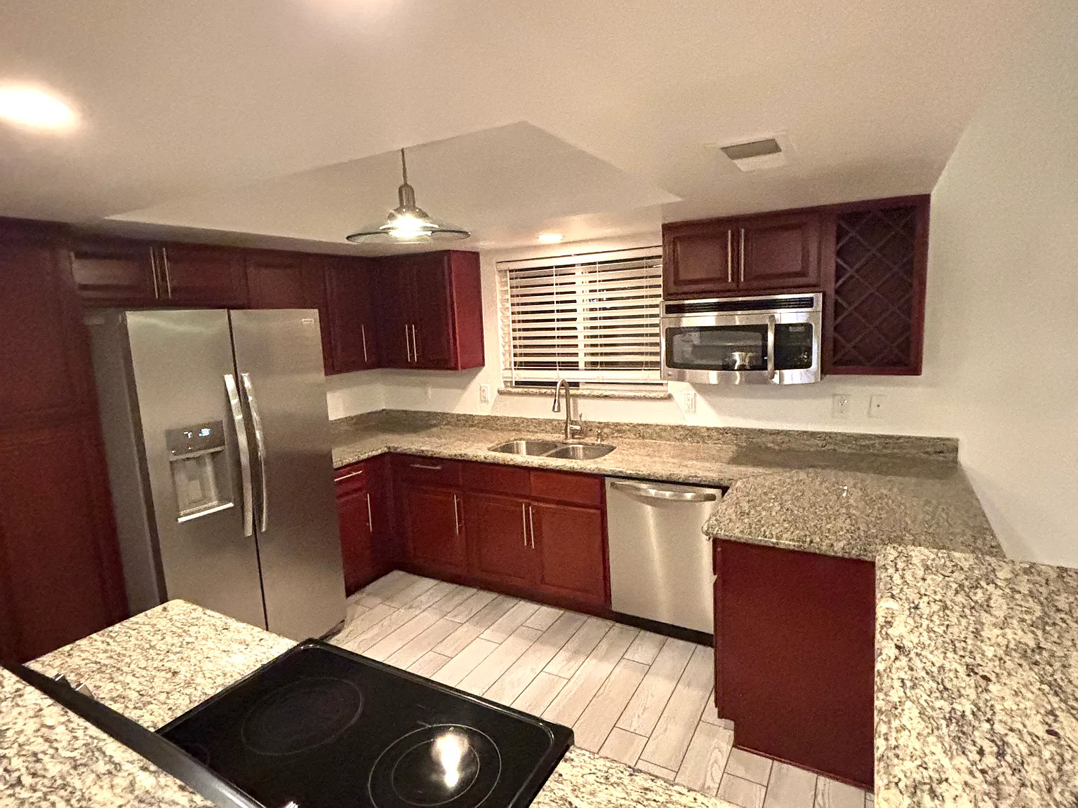 6249 E Beck Ln — Photo 4
