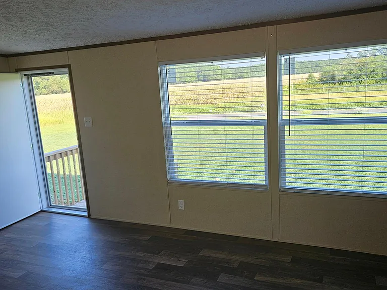 925 Bakers Chapel Rd — Photo 15