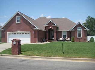 2009 E Whitney Way Ave, Joplin, MO 64801
