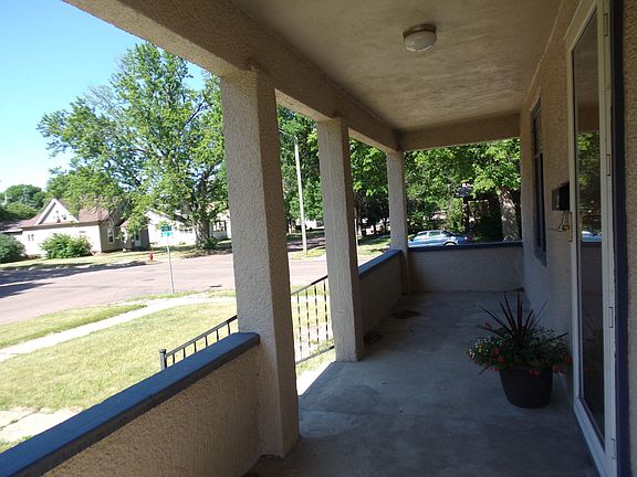 5th image of 222 W 11th Ave