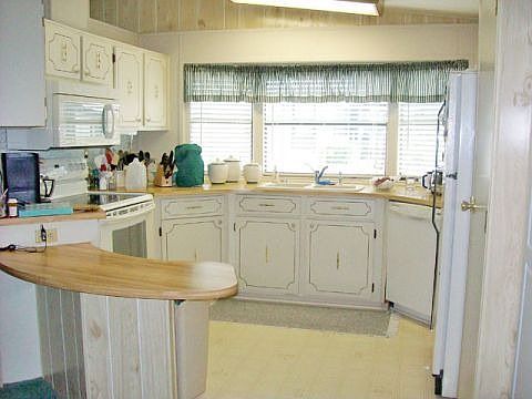 2nd image of 6028 Bilberry St