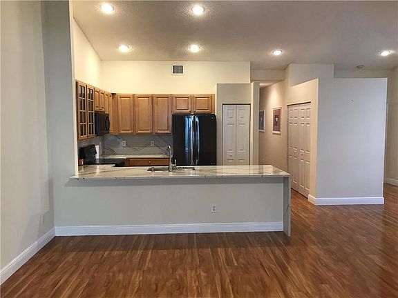 4th image of 2474 Coral Trace Cir S #S