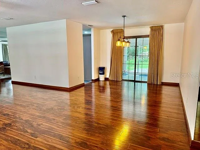 543 Princewood Dr — Photo 8