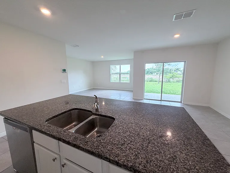 2844 Sunridge Loop — Photo 14