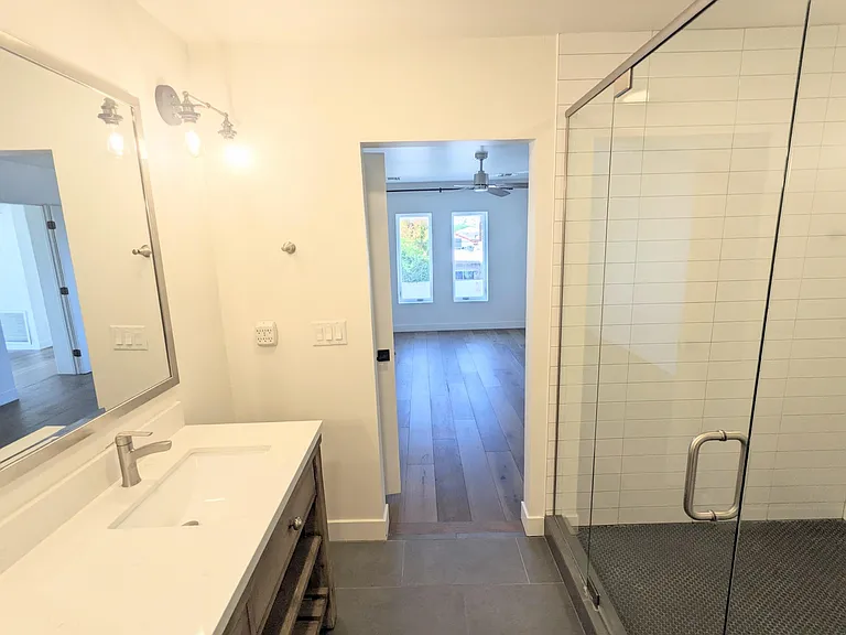 7662 E Minnezona Ave — Photo 30