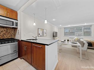 240 E 35th St APT 3C, New York, NY 10016