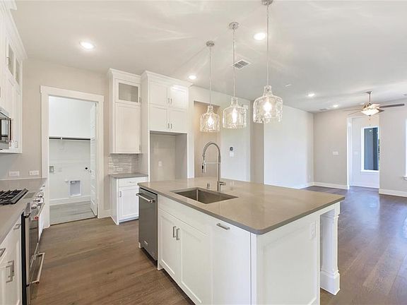 5th image of 8245 Nunley Ln