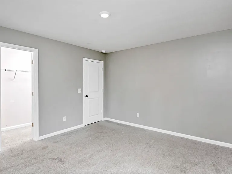 414 Tulip Way — Photo 41