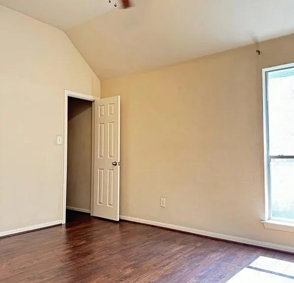 27926 Barberry Banks Ln — Photo 26