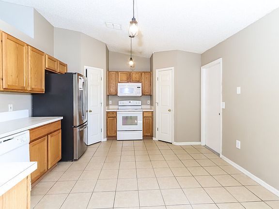 5th image of 31735 Loch Aline Dr