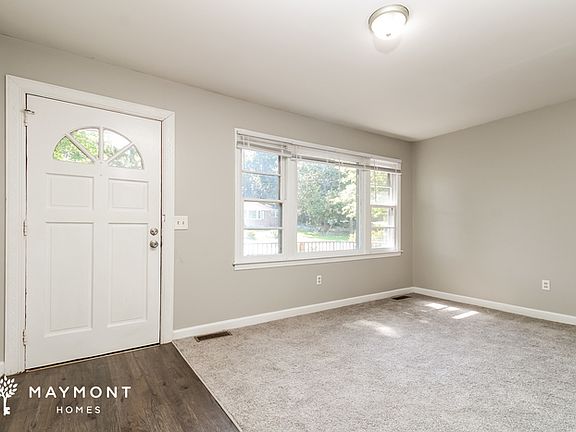3rd image of 2629 Orchid Ave