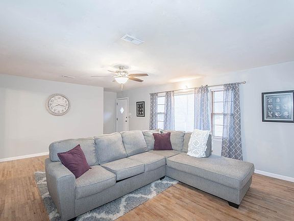 3rd image of 1221 Finney Ave