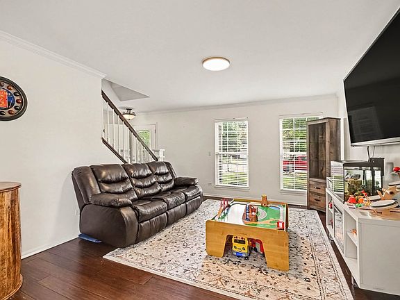 2nd image of 2852 Lindgren Ct