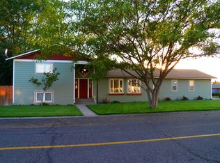 306 Westridge Dr, Grandview, WA