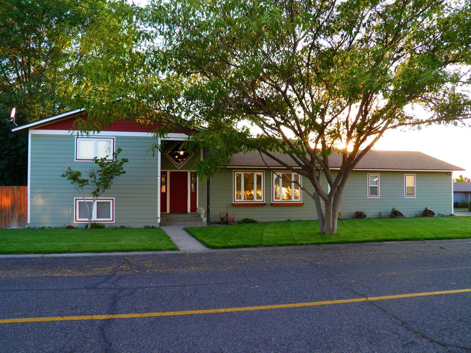 306 Westridge Dr photo 1