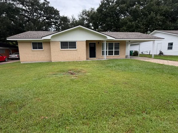 115 Choctaw Rd, Lafayette, LA 70501