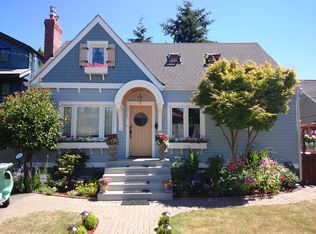 3416 Belvidere Ave SW, Seattle, WA 98126