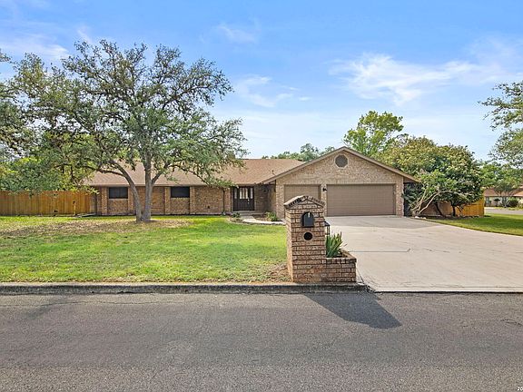 5th image of 29735 SADDLEBACK CIR
