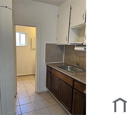 4th image of 476 S 7th St APT 1A