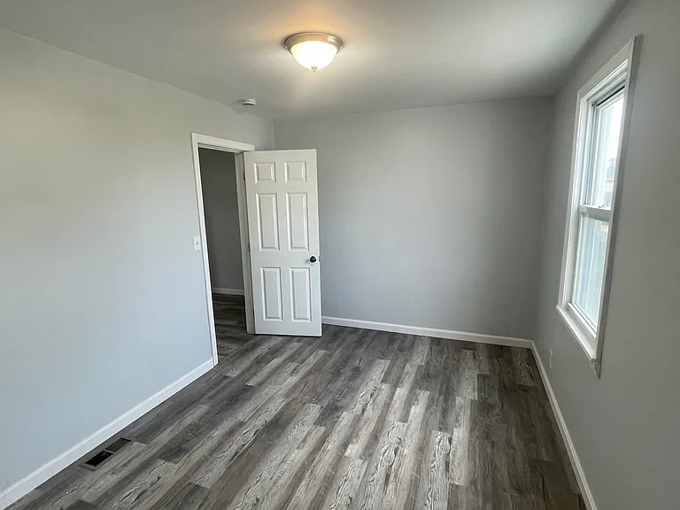 311 Union St #1N — Photo 9