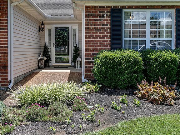 4th image of 3150 Langley Dr