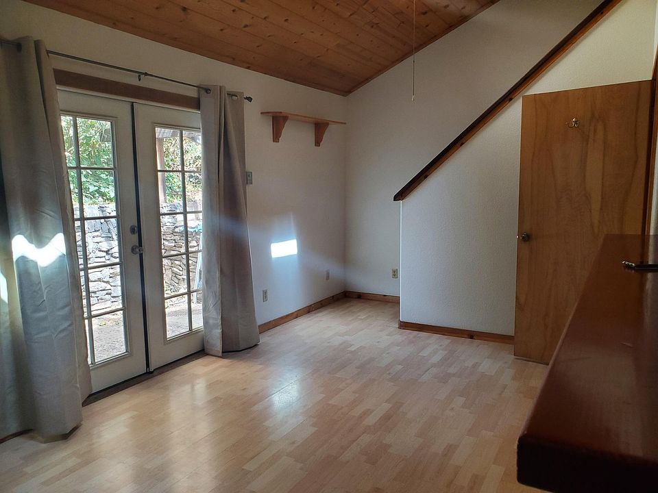 1st image of 14584 W Park Ave