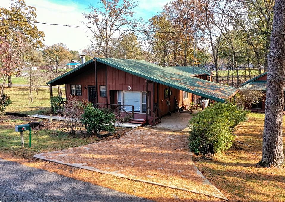 1st image of 143 Crattie Dr