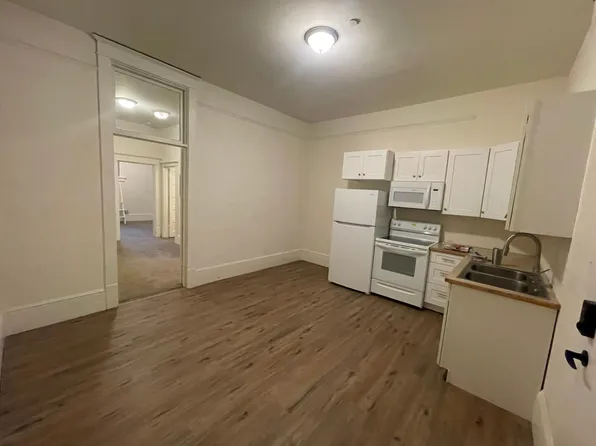 205 N Tower Ave #204, Centralia, WA 98531