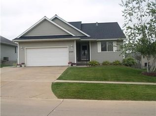 2368 Pleasantview Dr, Marion, IA 52302