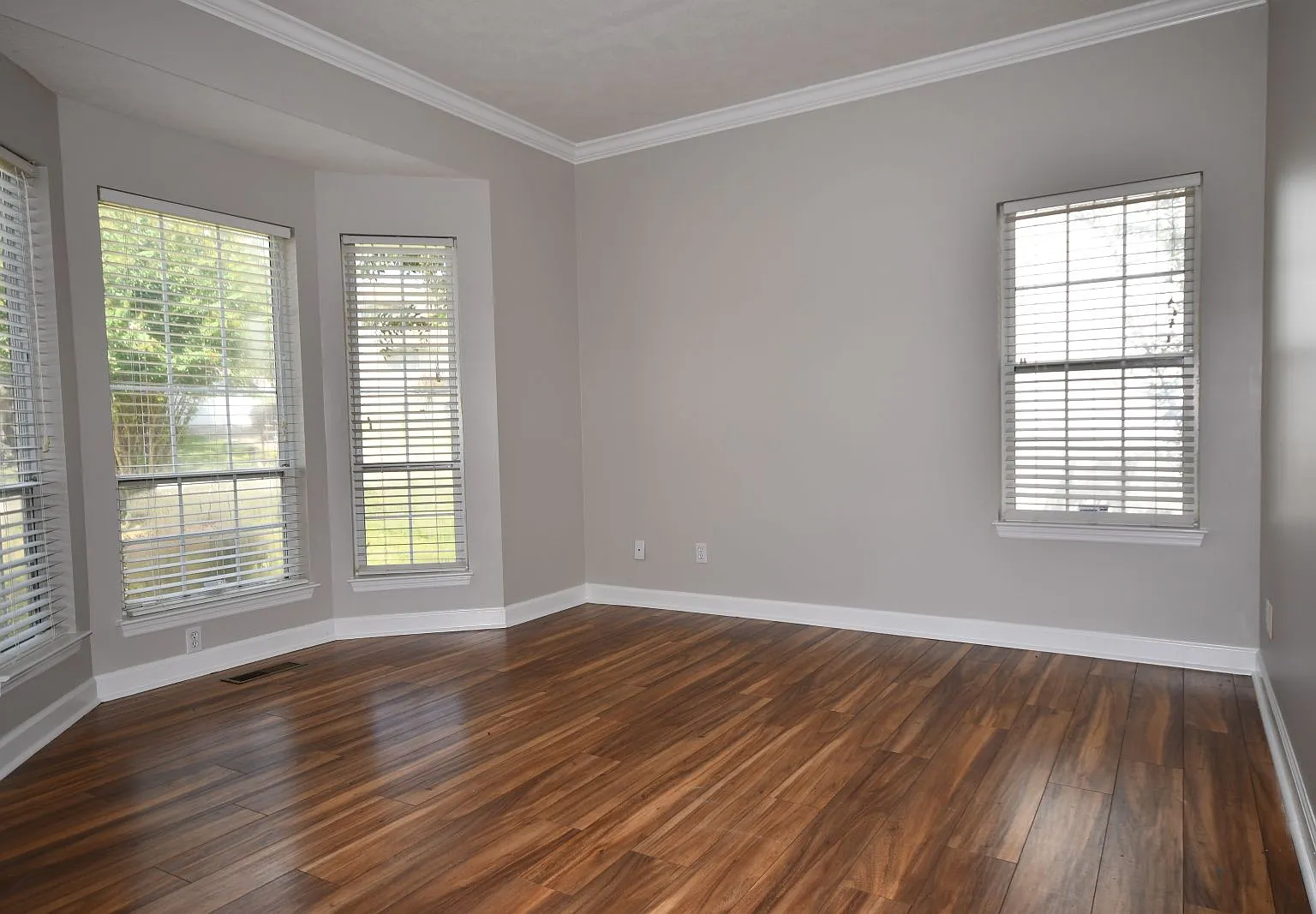 3 bed, 1866 sqft, $2,250 — Photo 4