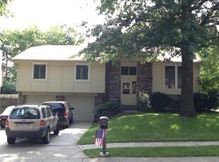 1309 Scott Rd, Papillion, NE 68046