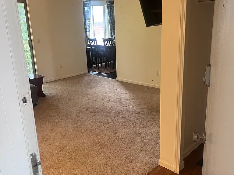 311 W Highland Rd #T16 — Photo 14