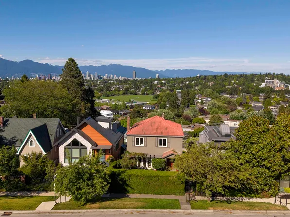 4394 Quesnel Dr, Vancouver, BC V6L 2X6