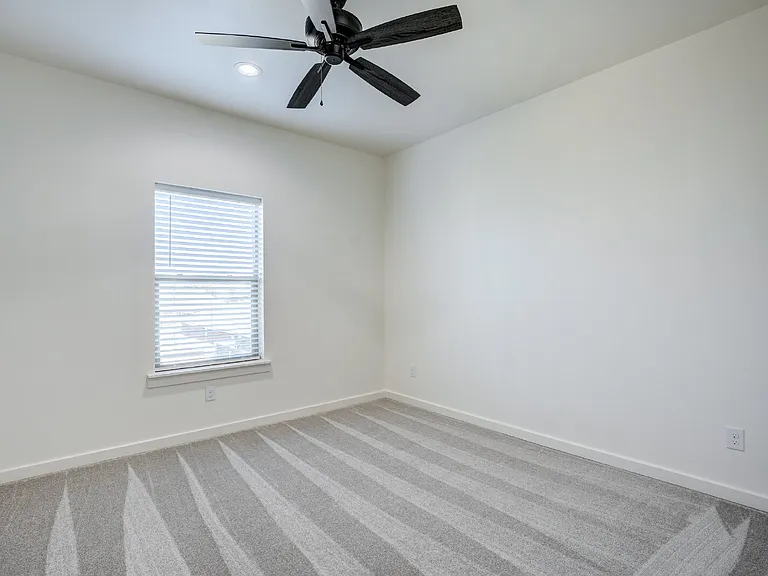 310 Homestead Ave #2 — Photo 28