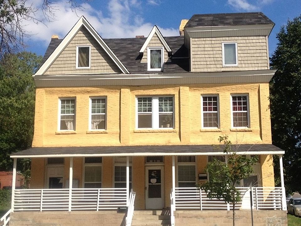 1st image of 868 Westminster St APT 4