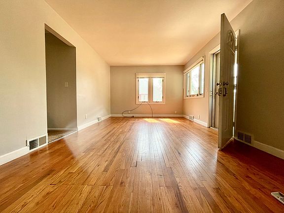 3rd image of 220 E Van Hoesen Blvd