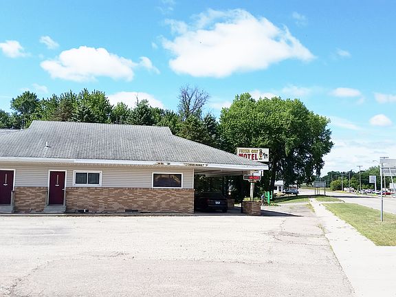 5th image of 620 W Highway 212