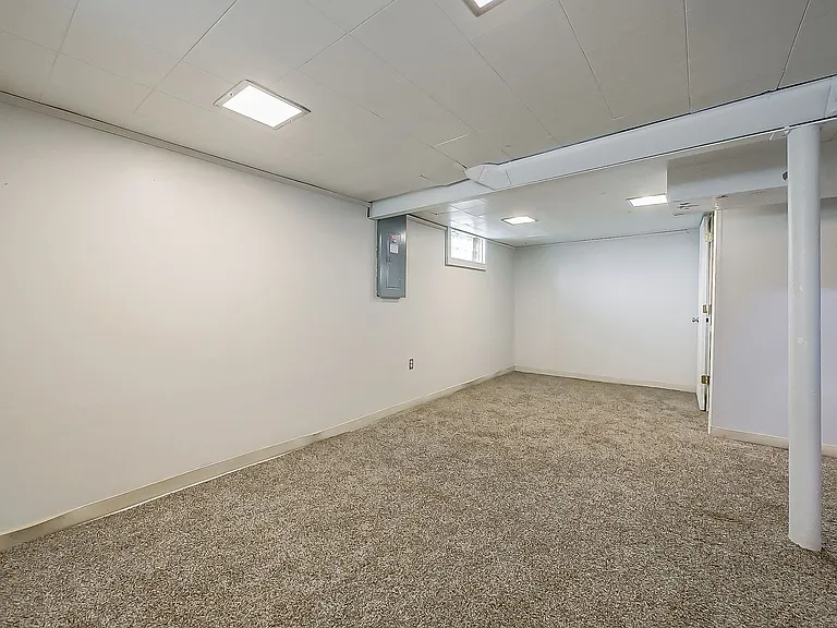 113 S Minerva Ave — Photo 27