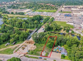 1209 Riverview Dr, Kalamazoo, MI 49048