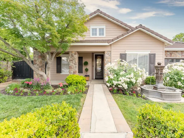 1998 Riesling Street, Tulare, CA 93274
