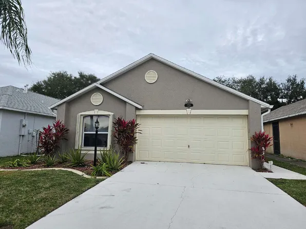 2788 Maderia Cir, Melbourne, FL 32935