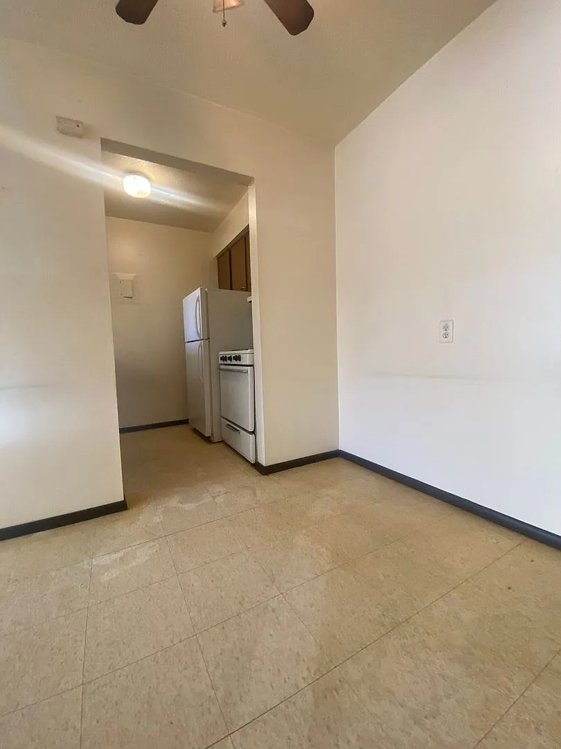791 Russell Rd — Photo 1